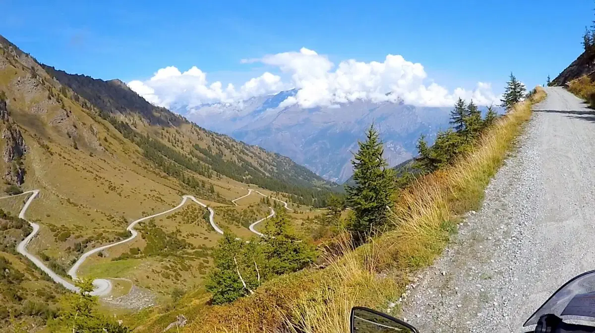 Viaggi e giri in moto, l'itinerario della settimana: dal Colle delle Finestre ai Monti della Luna (39)