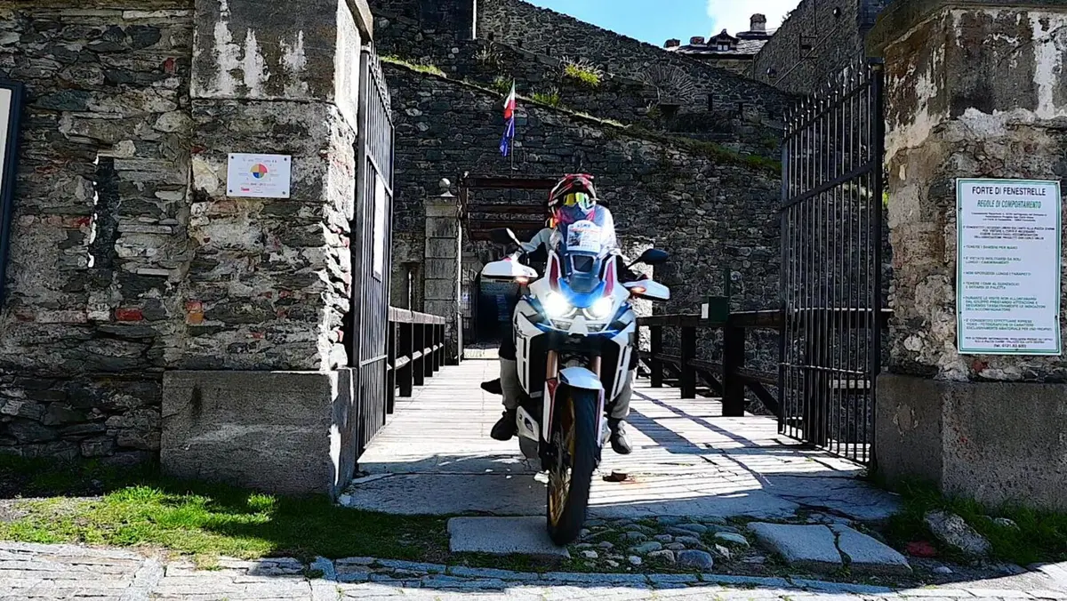 Viaggi e giri in moto, l'itinerario della settimana: dal Colle delle Finestre ai Monti della Luna (41)