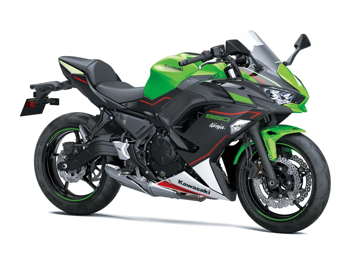 Kawasaki Z650, Ninja 650 e Versys 650 2021: Euro 5, ritocchi e nuovi colori (7)