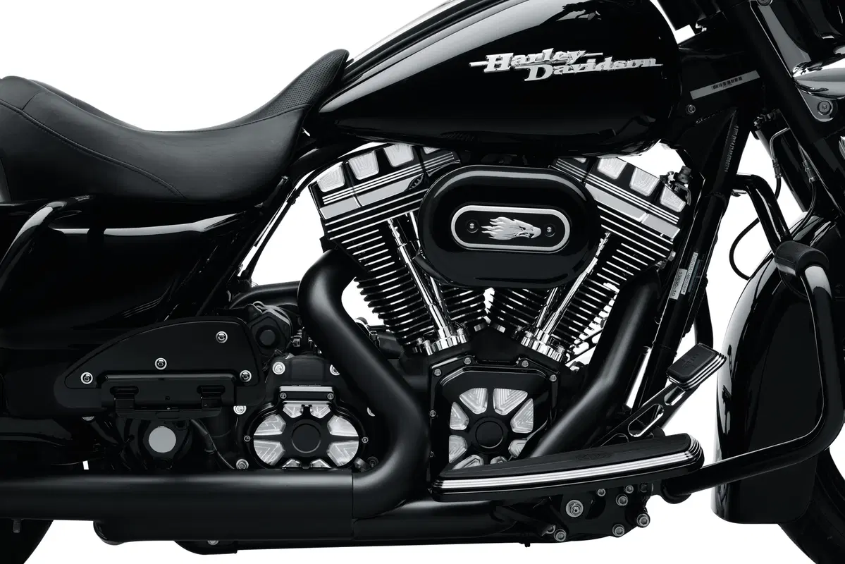 Harley-Davidson accessori moto. Collezione Burst 2013    (7)