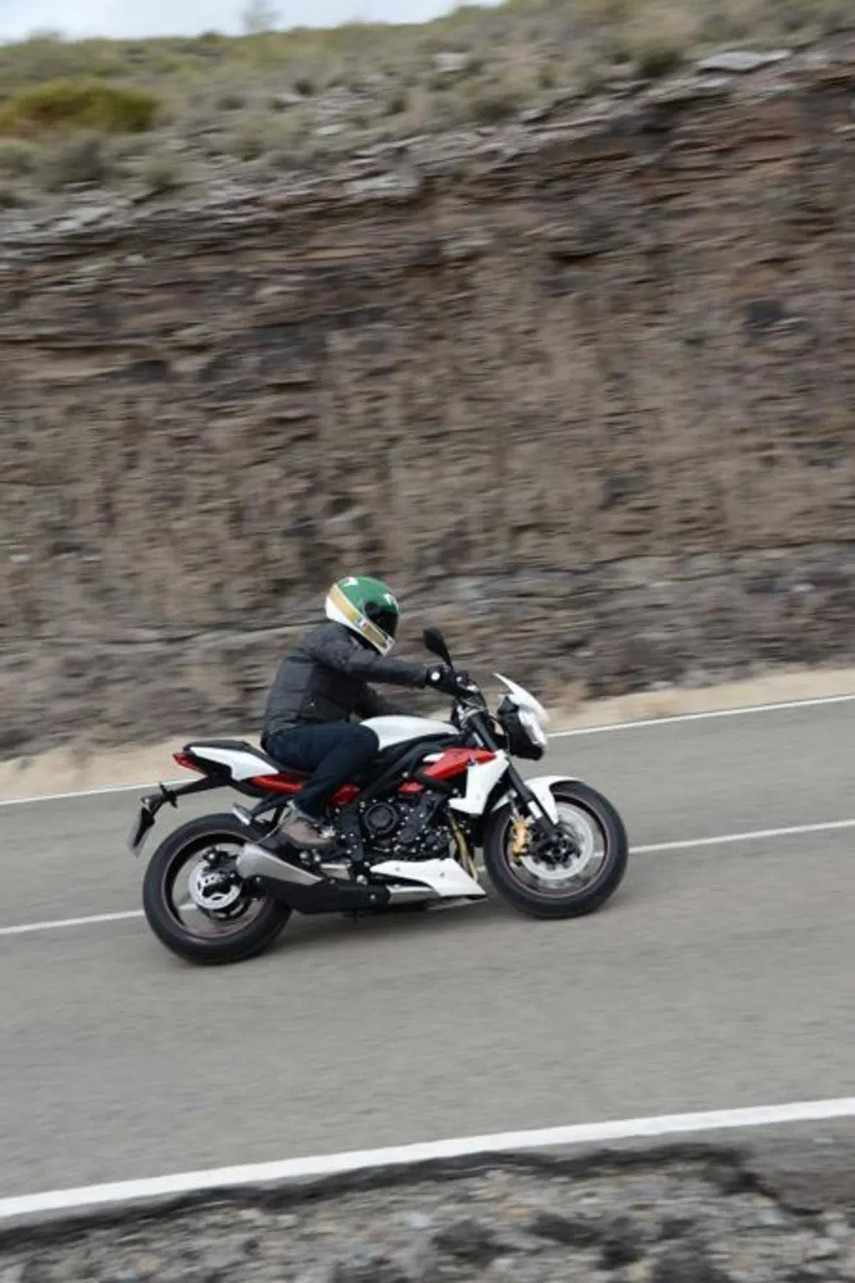 Triumph Street Triple ed R 2013   (10)