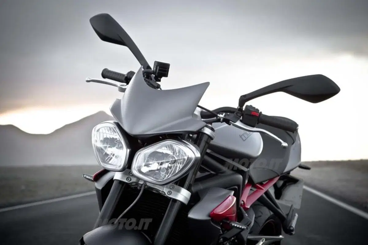 Triumph Street Triple ed R 2013   (29)