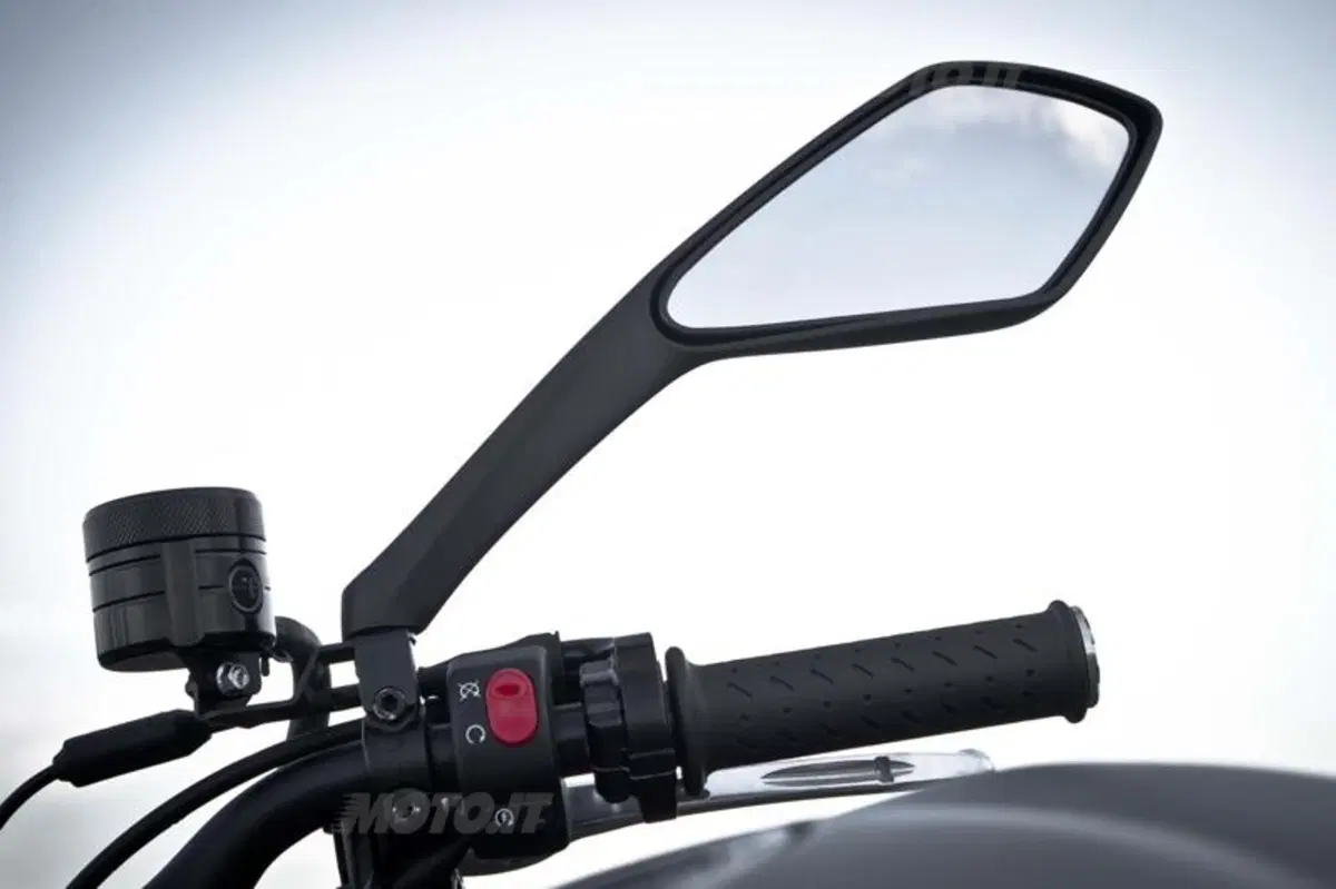 Triumph Street Triple ed R 2013   (34)