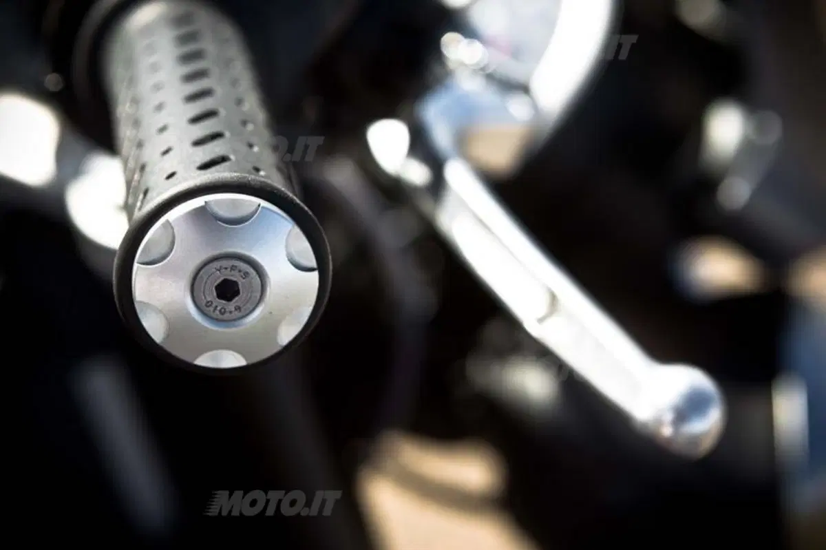 Triumph Street Triple ed R 2013   (56)