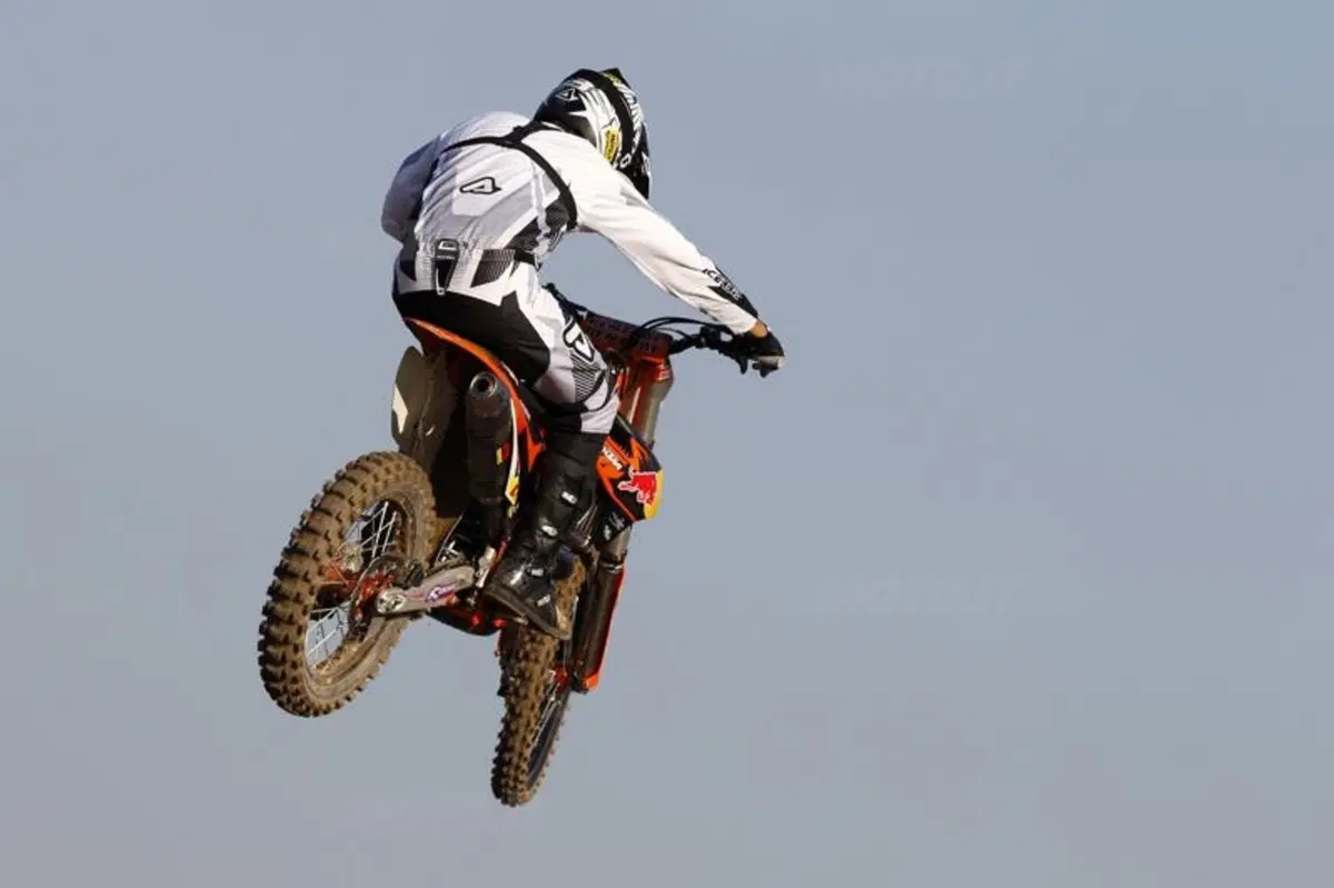 KTM SX-F Factory 2012   (4)