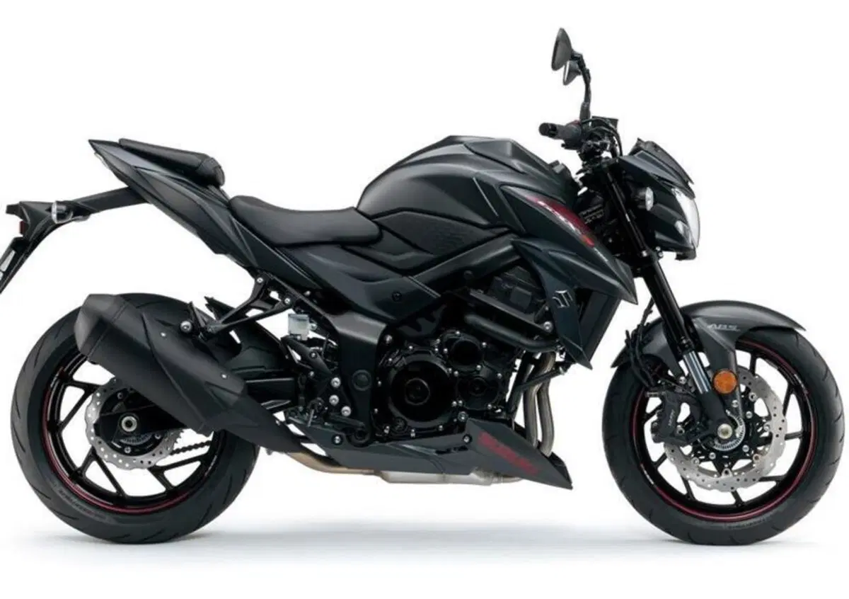 Suzuki GSX-S 750 2021. Le nuove colorazioni