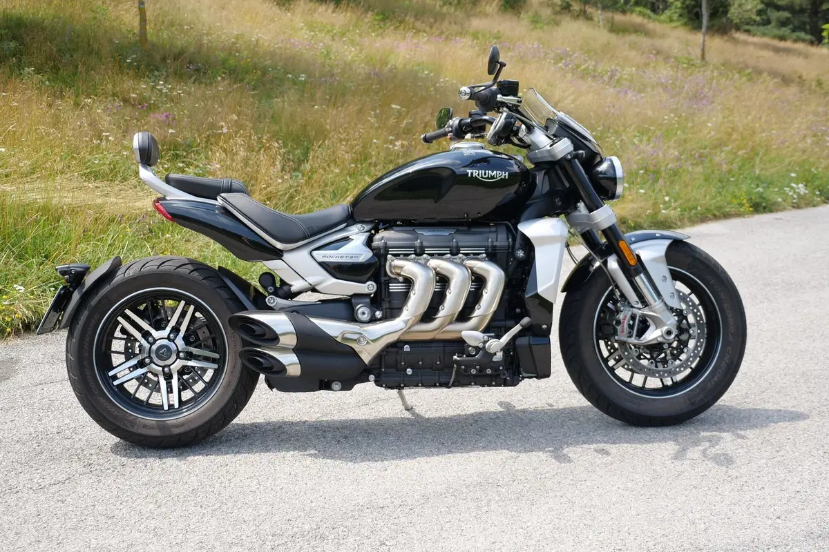 Triumph Rocket 3 GT  (4)