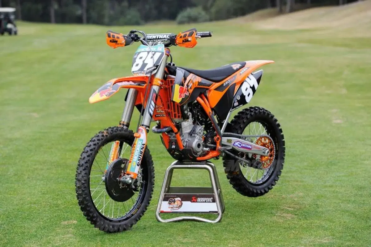 KTM SX-F Factory 2012   (41)