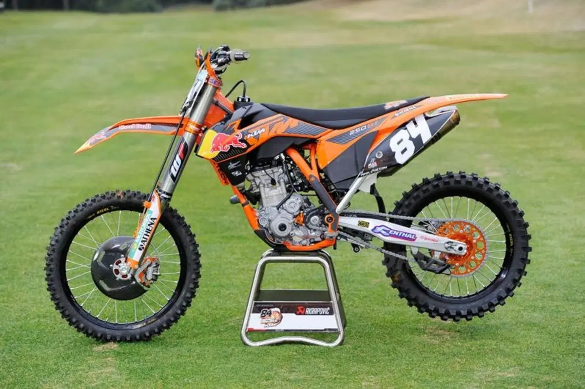 KTM SX-F Factory 2012   (42)