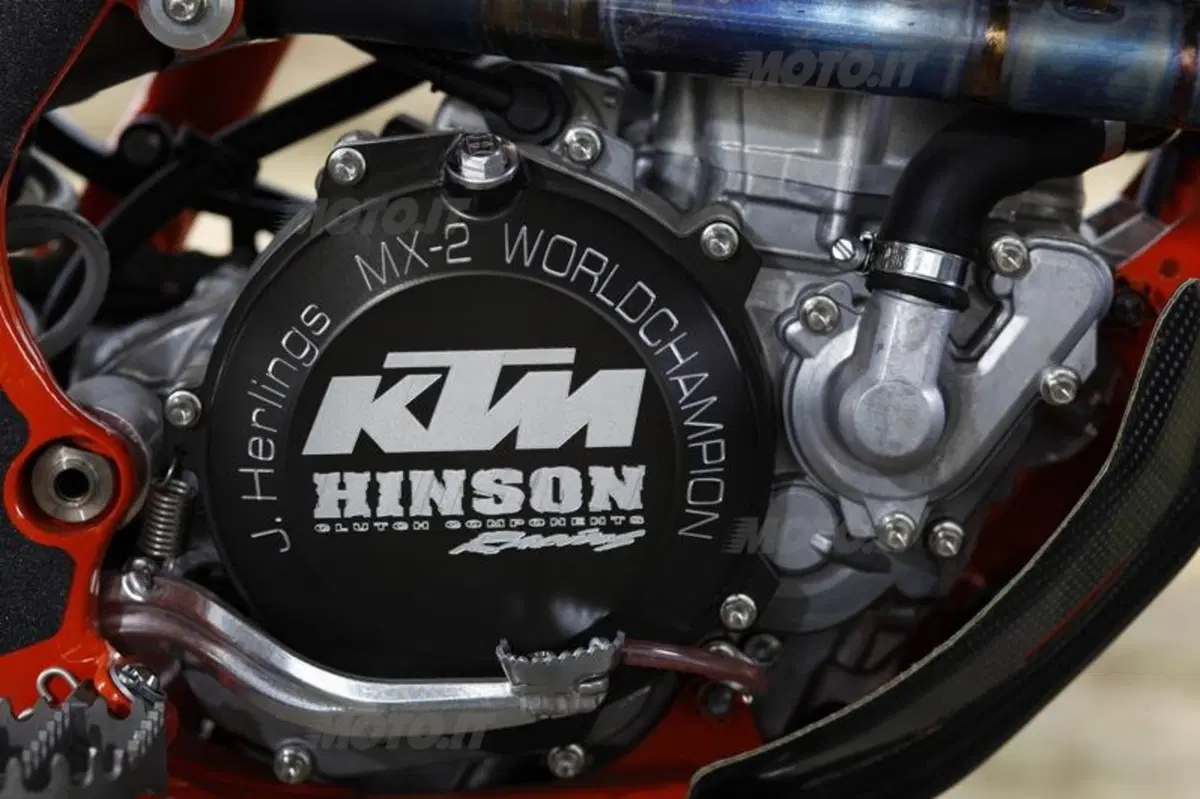 KTM SX-F Factory 2012   (52)