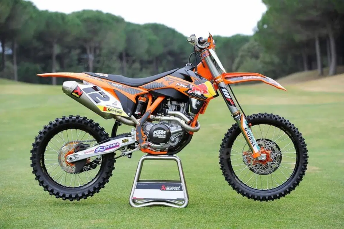 KTM SX-F Factory 2012   (66)