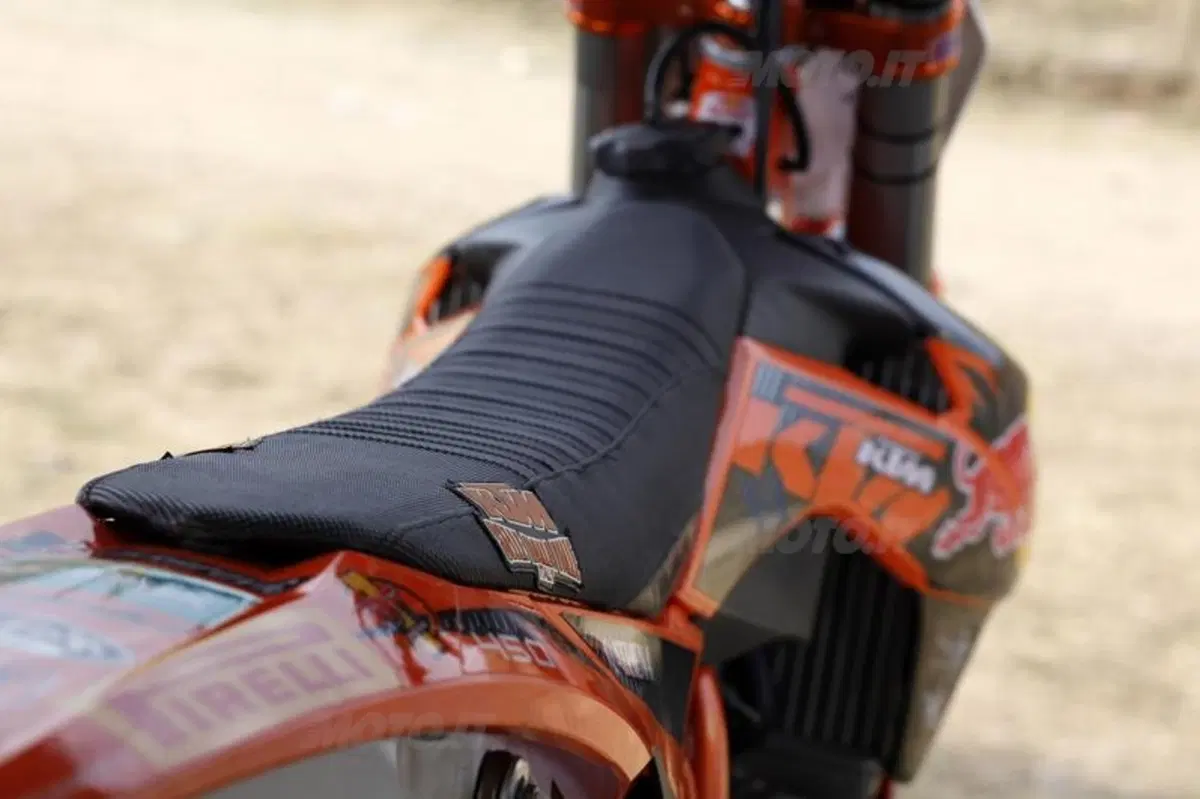KTM SX-F Factory 2012   (73)