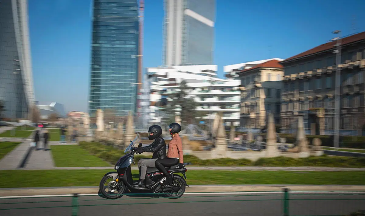 Super Soco 'Progetto CPx', regali e vantaggi per chi acquista in ottobre  (3)