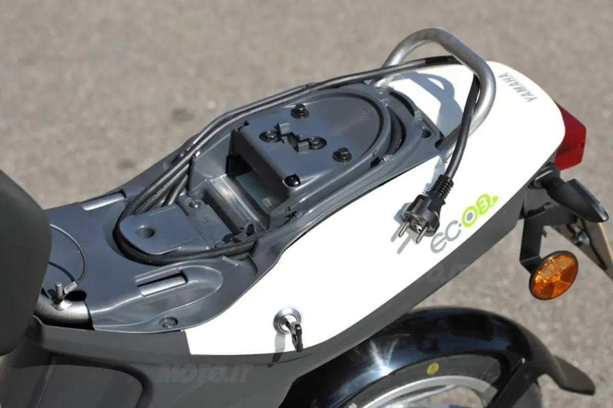Yamaha EC-03 (21)