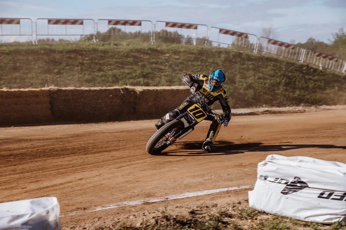 Cecchini e Zaeta vincono la prima del Mondiale Flat-Track (6)