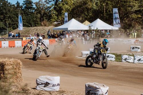 Cecchini e Zaeta vincono la prima del Mondiale Flat-Track (7)