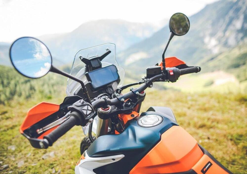 KTM 890 Adventure R Rally (2021) (5)