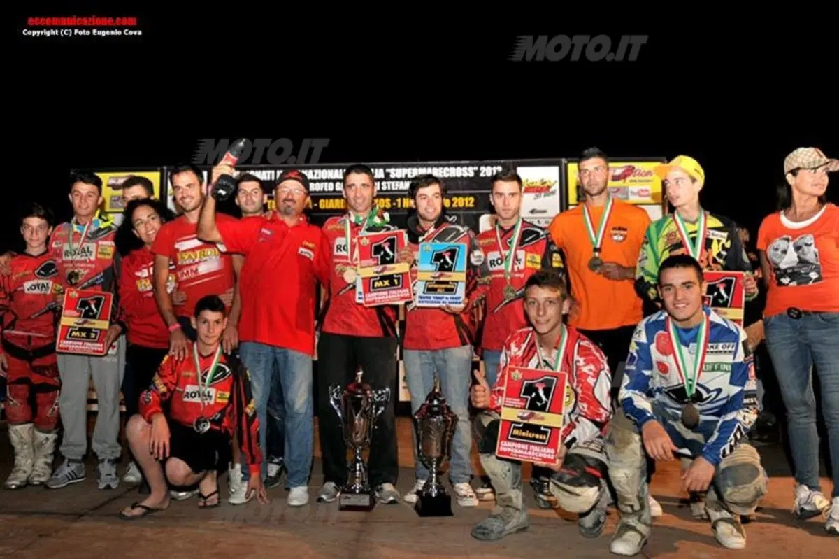Supermarecross: Fabbri, Compagnone e Lentini si laureano campioni 2012 (5)