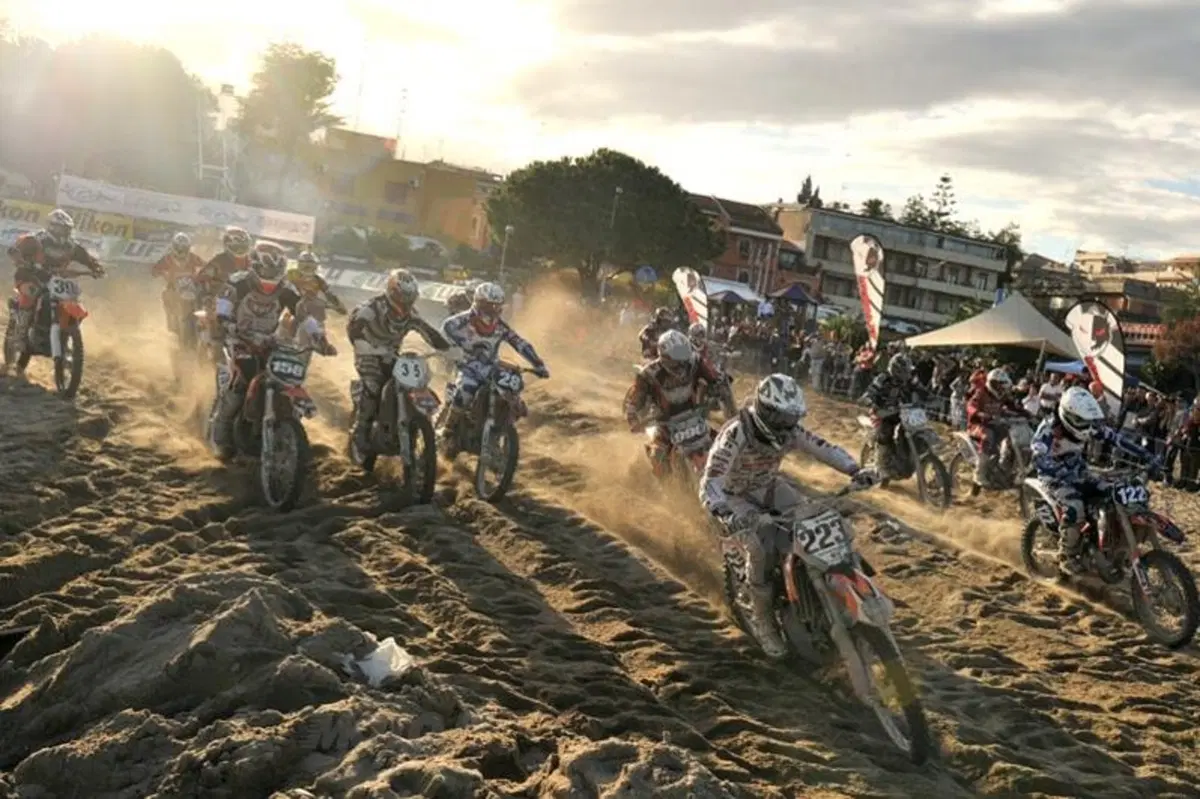 Supermarecross: Fabbri, Compagnone e Lentini si laureano campioni 2012 (7)