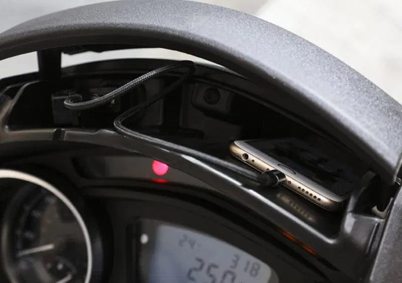 Piaggio MP3 MP3 300 ABS Hpe (2021 - 24) (11)