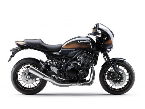 Kawasaki Z900RS Café 2021, guarda che eleganza (3)