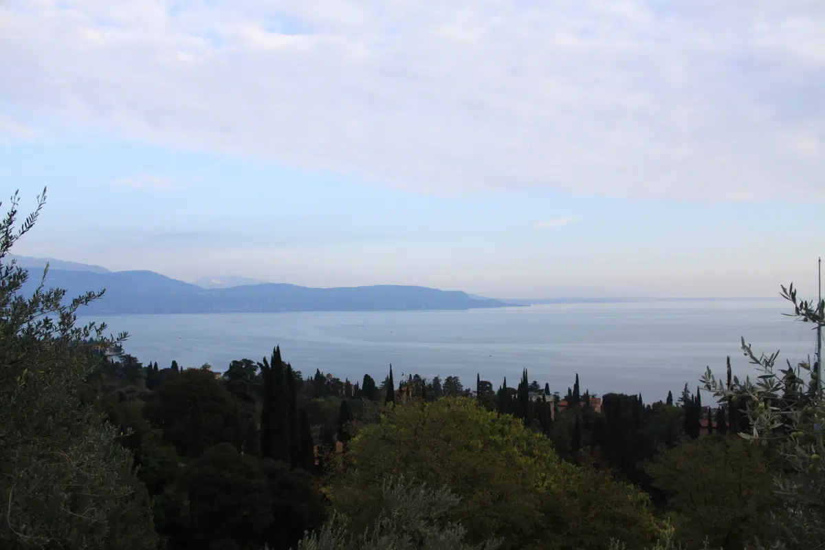 In viaggio con Camilla: quattro laghi da sogno