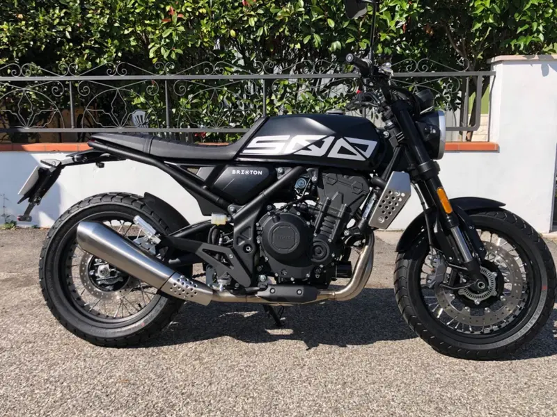 Brixton Motorcycles Crossfire 500 X (2021 - 26) (6)