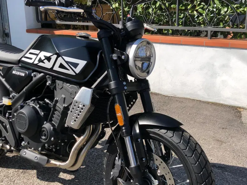 Brixton Motorcycles Crossfire 500 X (2021 - 26) (10)