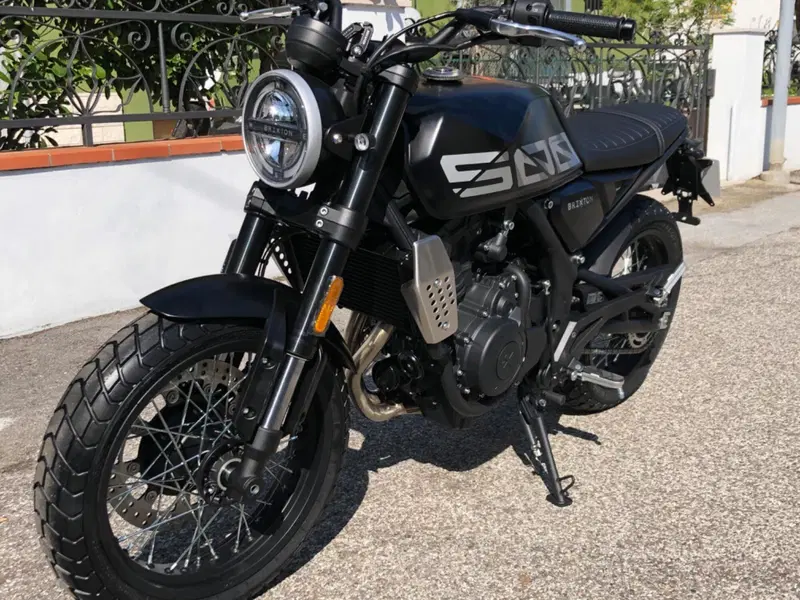 Brixton Motorcycles Crossfire 500 X (2021 - 26) (5)