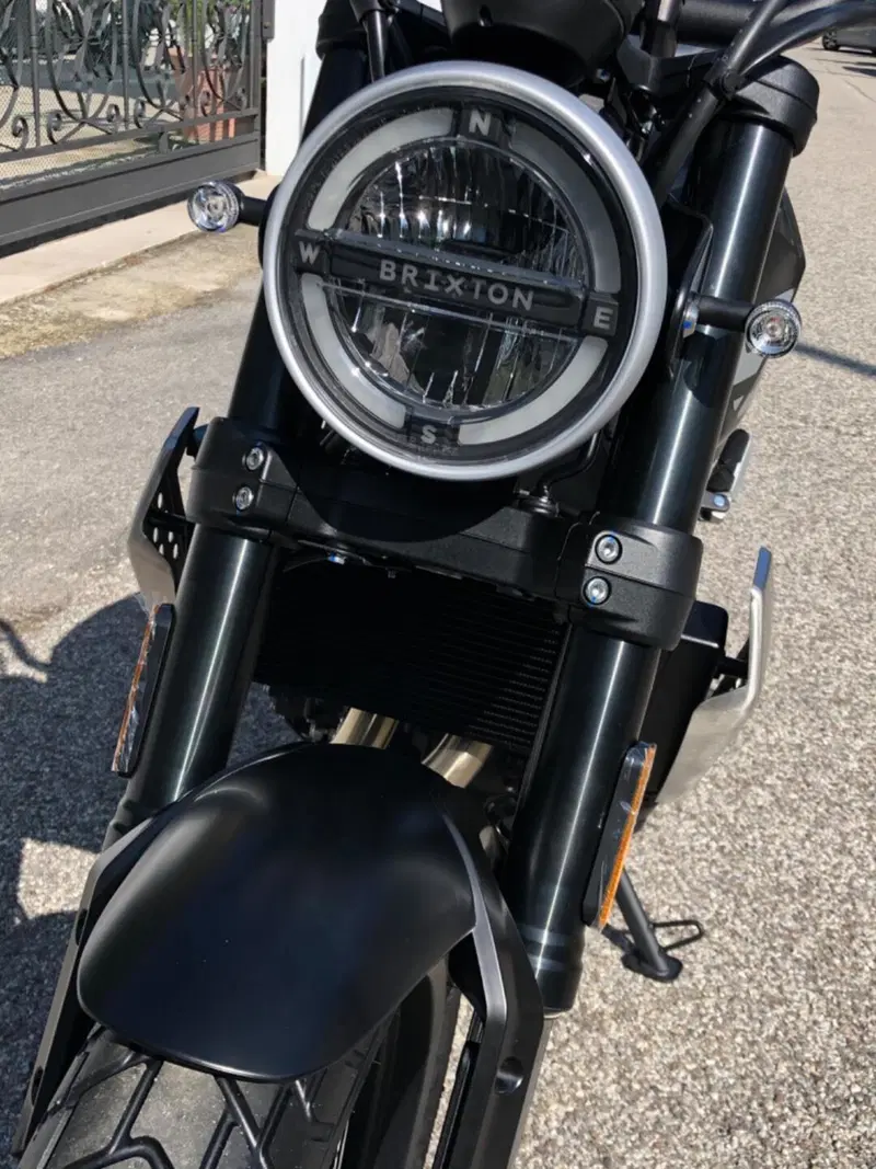 Brixton Motorcycles Crossfire 500 X (2021 - 26) (7)