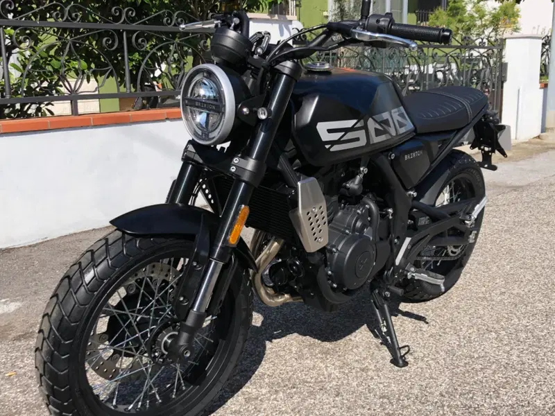 Brixton Motorcycles Crossfire 500 X (2021 - 26) (9)