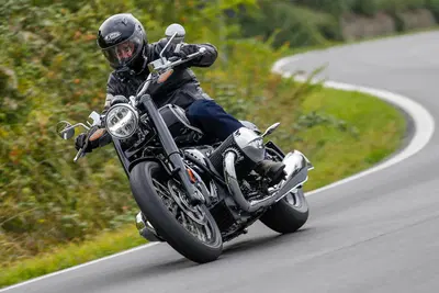 BMW R18 TEST: opera d'arte o moto? A voi la parola!