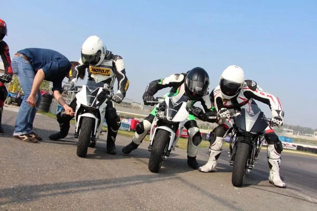 Ohvale, la piccola moto per divertirsi in pista (6)