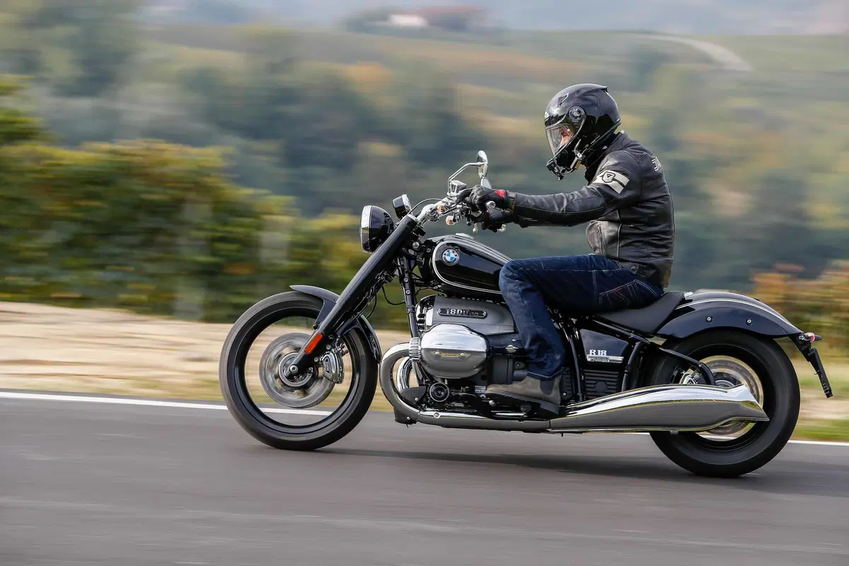 BMW R18 TEST: opera d'arte o moto? A voi la parola! (4)