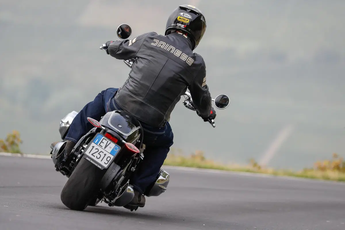 BMW R18 TEST: opera d'arte o moto? A voi la parola! (5)