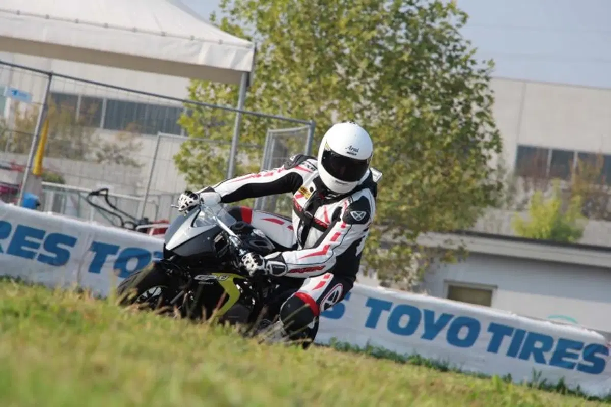Ohvale, la piccola moto per divertirsi in pista (11)