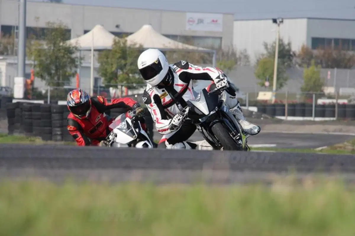 Ohvale, la piccola moto per divertirsi in pista (12)