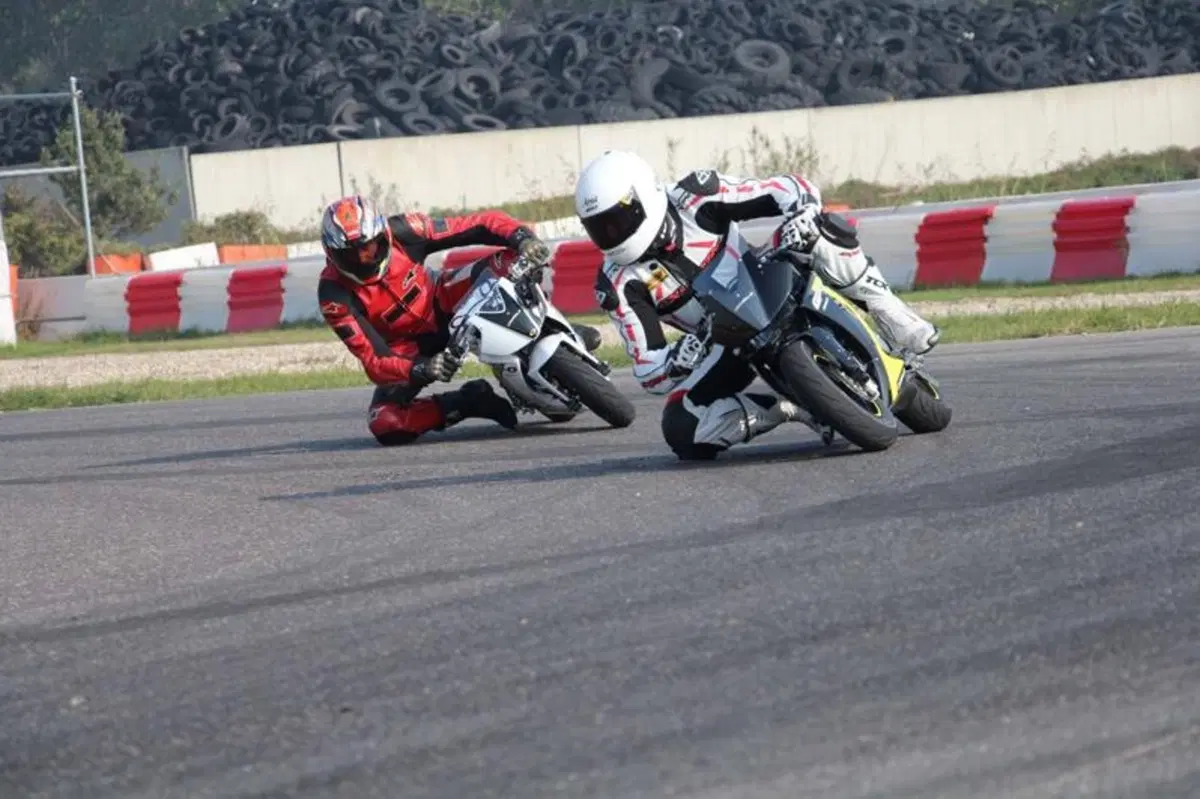 Ohvale, la piccola moto per divertirsi in pista (13)