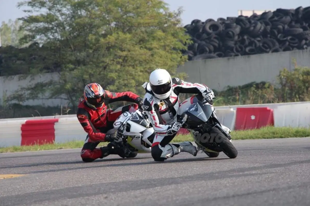 Ohvale, la piccola moto per divertirsi in pista (16)
