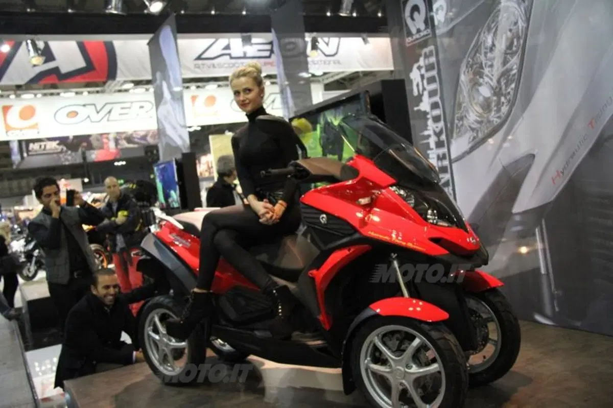 Quadro presenta il nuovo scooter a 4 ruote Parkour a EICMA
