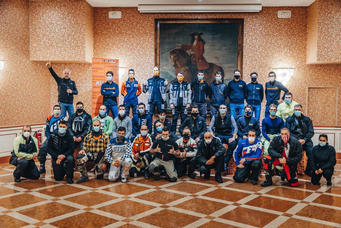 Con KTM e Pirelli maxienduro in fuoristrada: è Ride Out Experience
