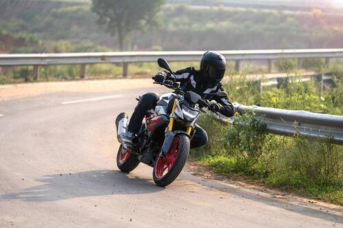 BMW G310R m.y. 2021. Novità per motore ed estetica (8)