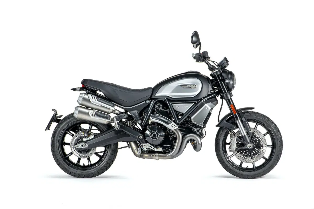 Ducati Scrambler 1100 Dark Pro, nuova livrea per l'ammiraglia (8)