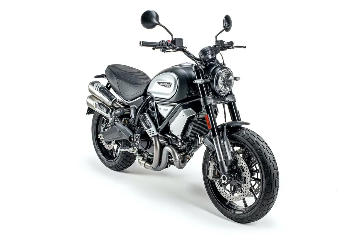 Ducati Scrambler 1100 Dark Pro, nuova livrea per l'ammiraglia (10)