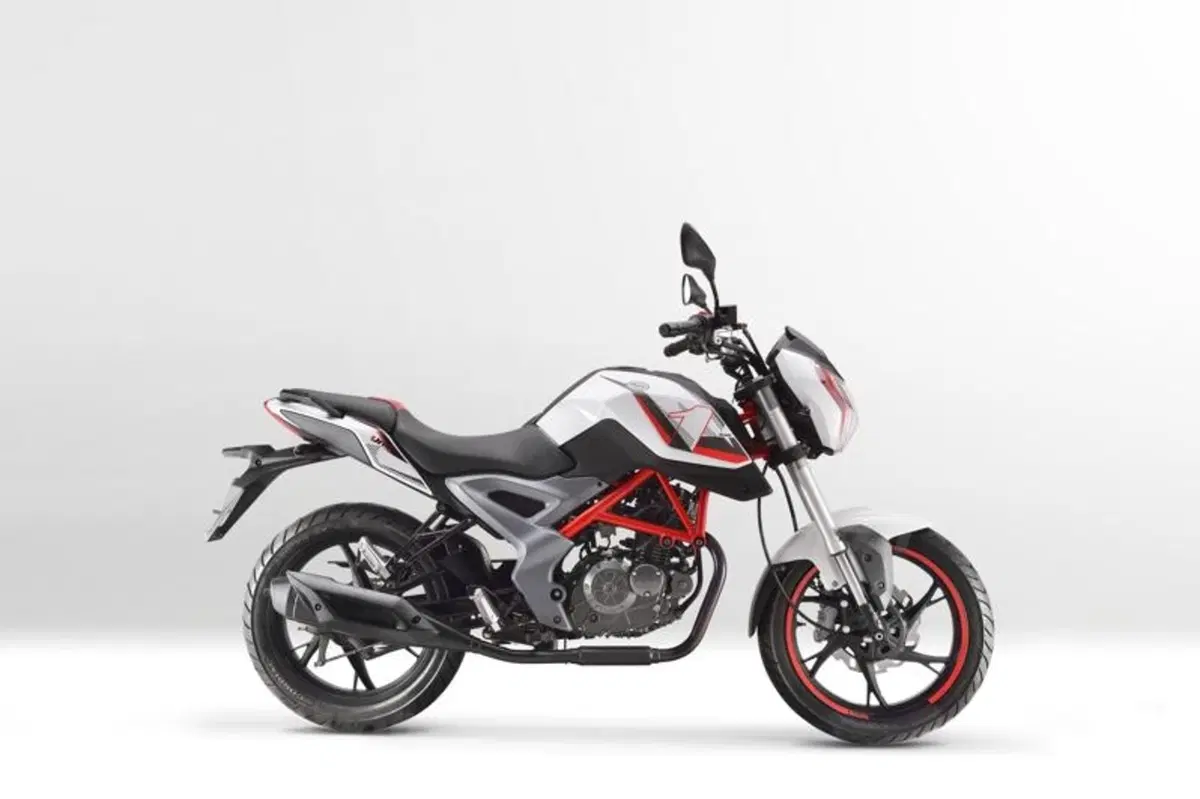 Nuove Benelli BN600 e UNO C 250 a EICMA 2012