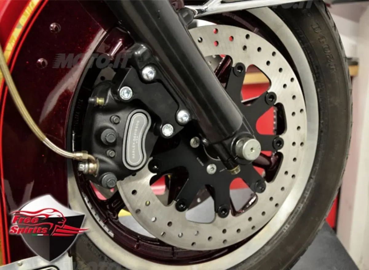 Free Spirits: Kit dischi freno per Harley-Davidson Touring (2)