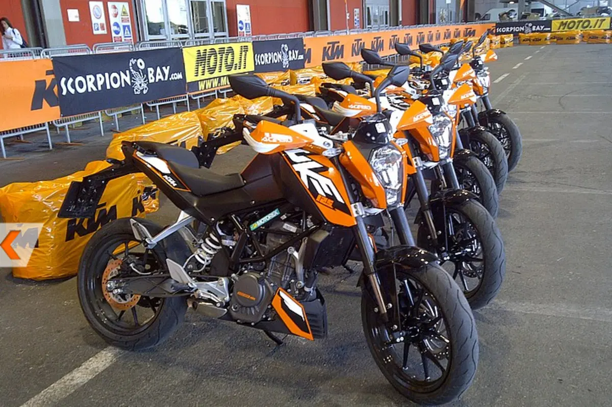 KTM e Moto.it invitano i giovani a provare la moto in sicurezza a EICMA 2012!
