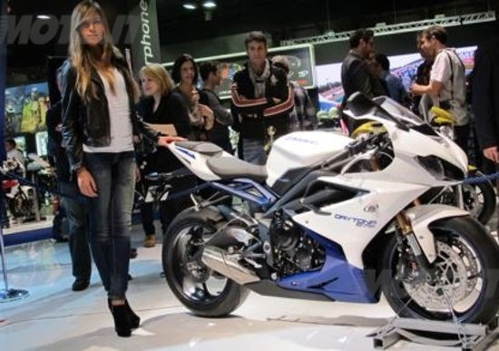 Nuove Triumph Daytona 675 e 675R a EICMA 2012