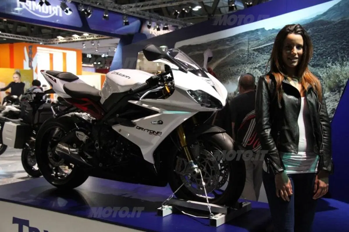 Nuove Triumph Daytona 675 e 675R a EICMA 2012 (3)