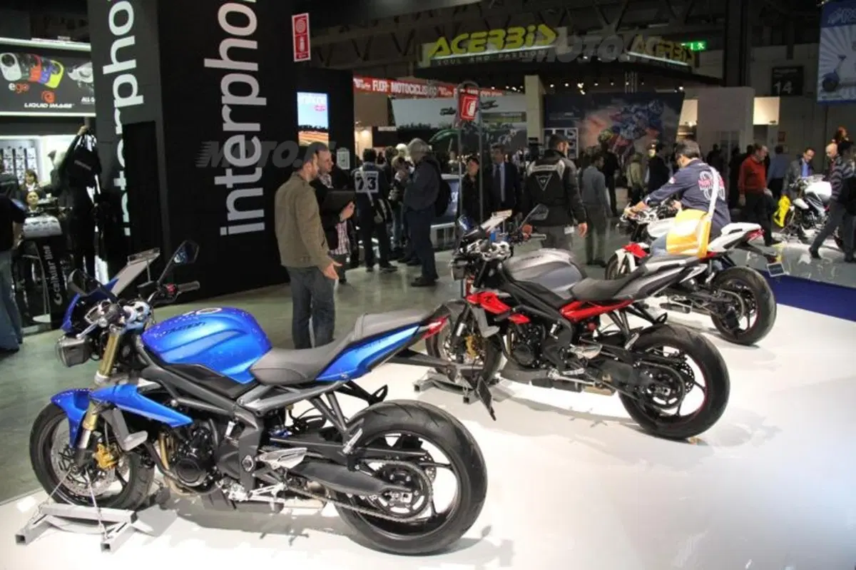 Nuove Triumph Daytona 675 e 675R a EICMA 2012 (5)